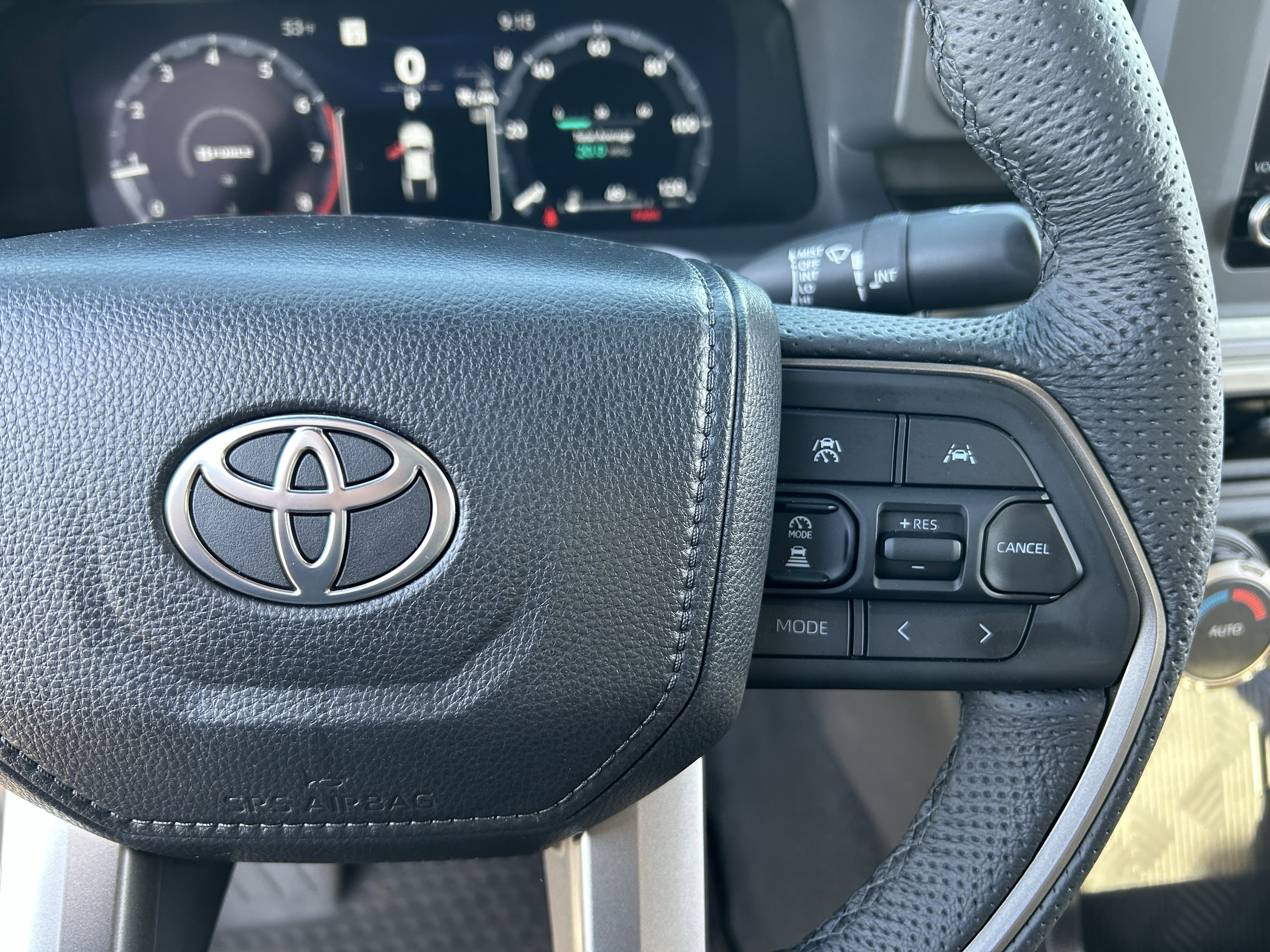 Used 2025 Toyota Tacoma TRD Off-Road image 24