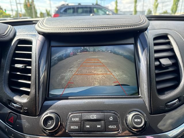 Used 2017 Chevrolet Impala LT w/ Convenience Package FWD image 23
