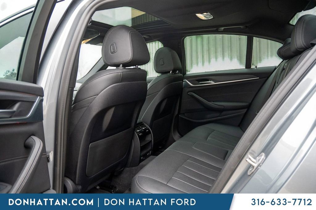 Used 2023 BMW 530i xDrive AWD/4WD image 20