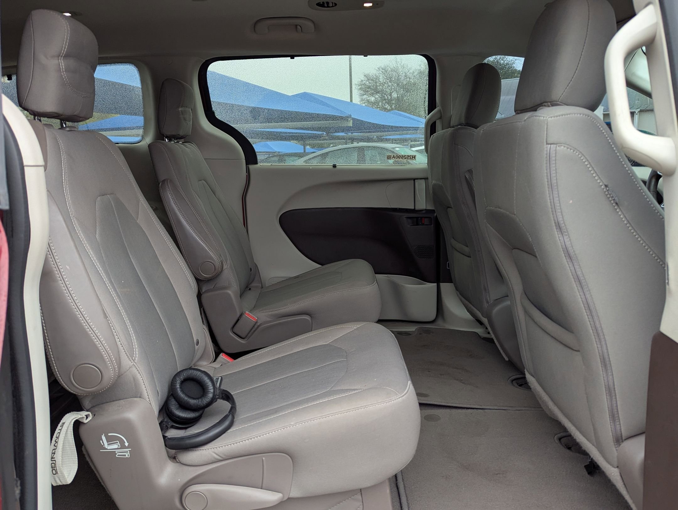 Used 2017 Chrysler Pacifica Touring Plus w/ Security Group image 23