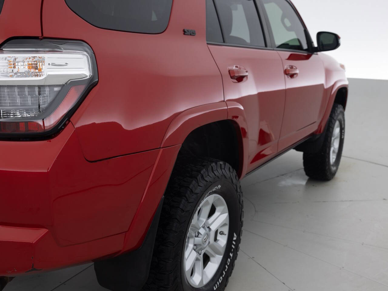 Used 2016 Toyota 4Runner SR5 Premium image 14