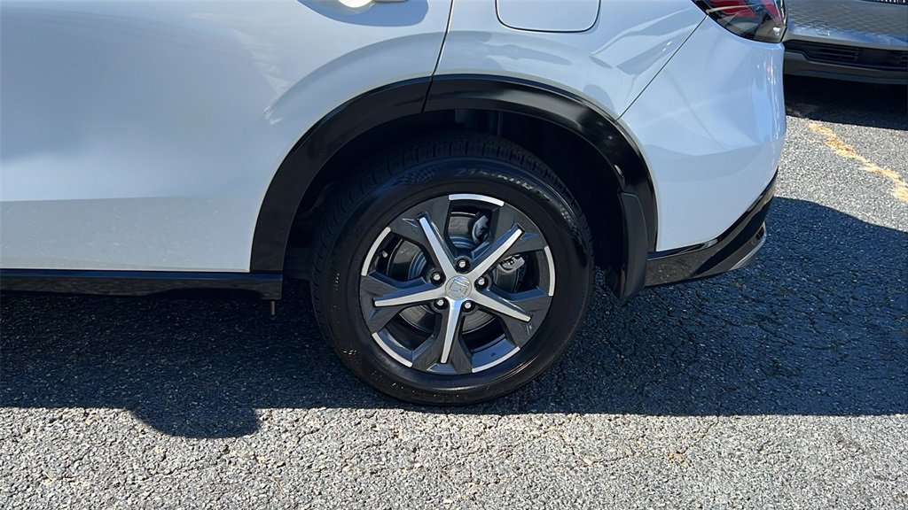 Used 2023 Honda HR-V EX-L image 9