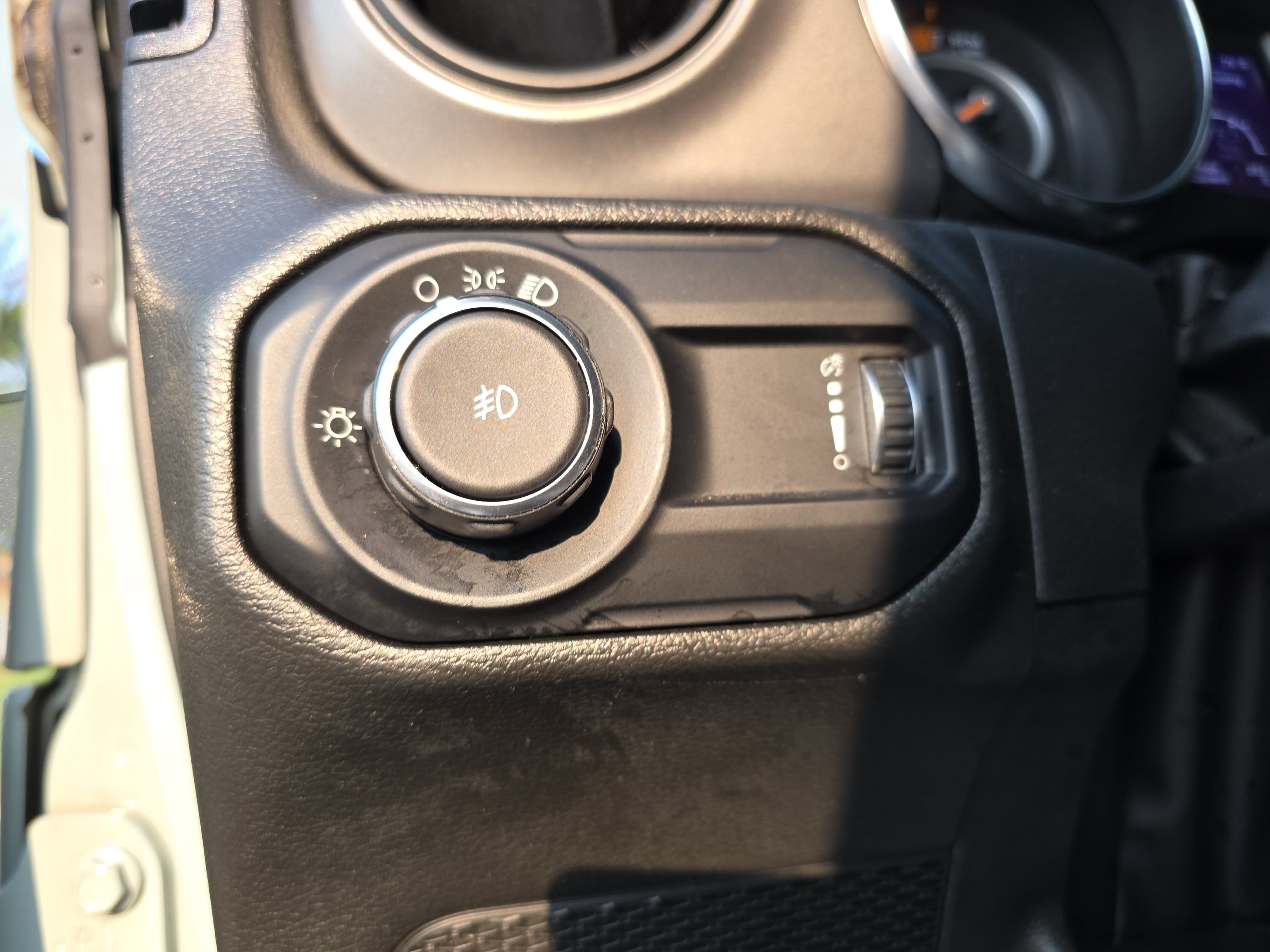 Certified 2023 Jeep Wrangler Unlimited Sport AWD/4WD image 23