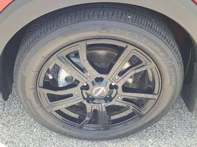 Certified 2023 Nissan Kicks SR w/ SR Premium Package FWD image 8