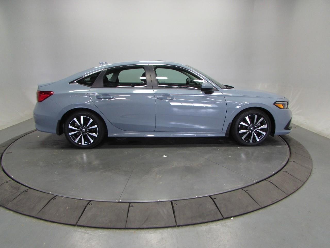 Used 2023 Honda Civic EX image 8