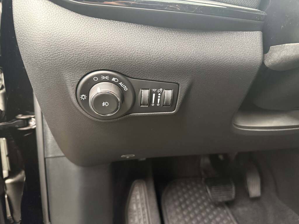 New 2026 Jeep Compass Trailhawk image 24