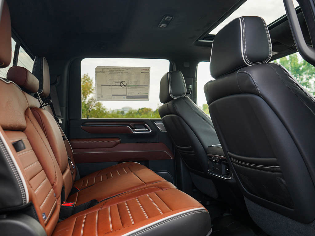 New 2026 GMC Sierra 3500 Denali Ultimate image 10