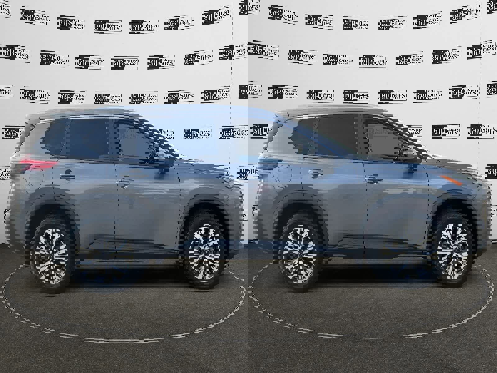 Used 2023 Nissan Rogue SV w/ SV Premium B Package image 7