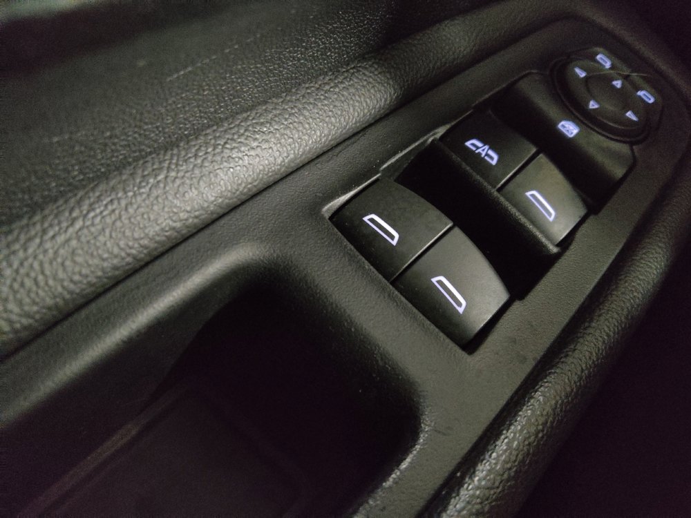 Used 2020 GMC Terrain SLE image 27