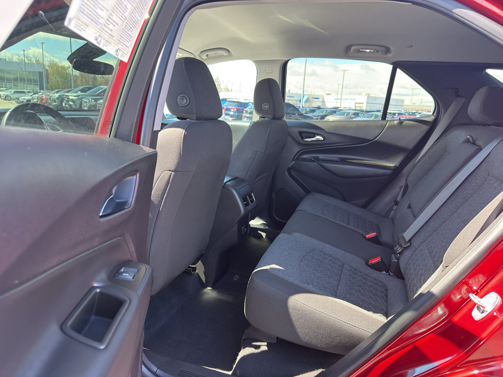 Used 2023 Chevrolet Equinox LT AWD/4WD image 29