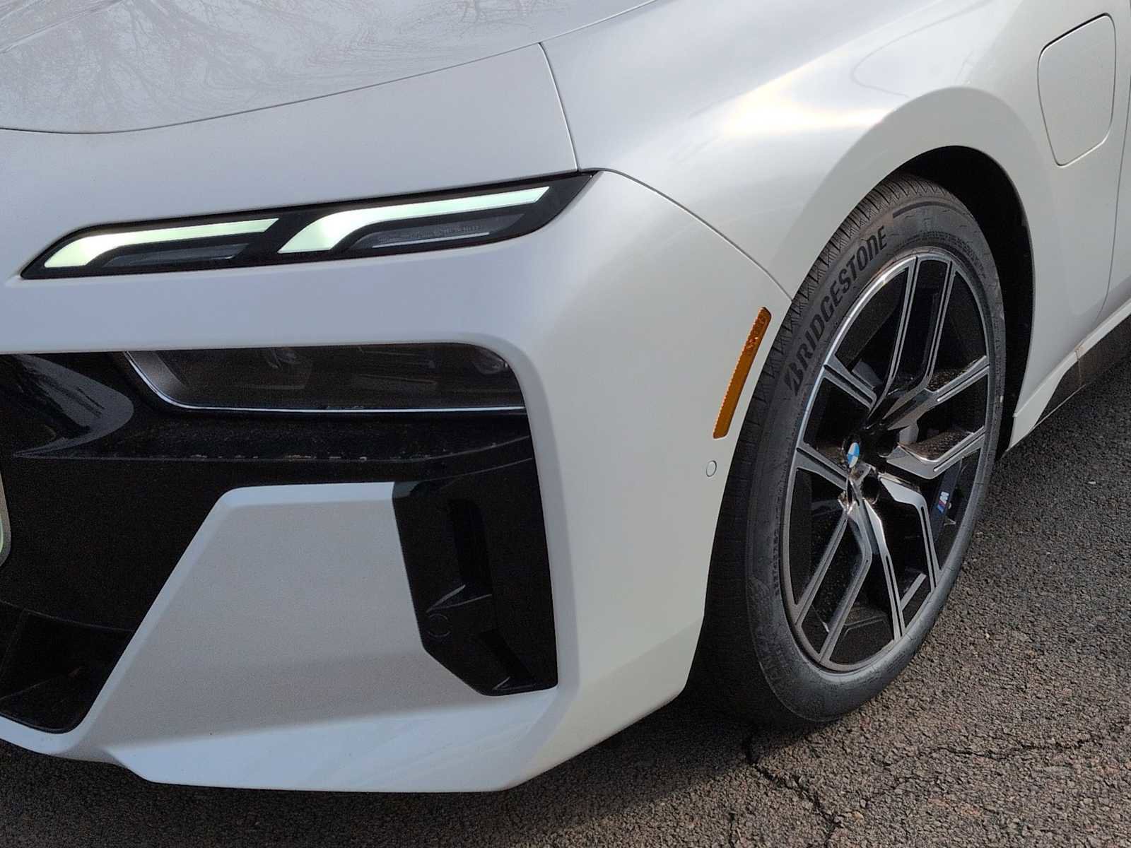 New 2026 BMW 750e xDrive 750e xDrive image 11