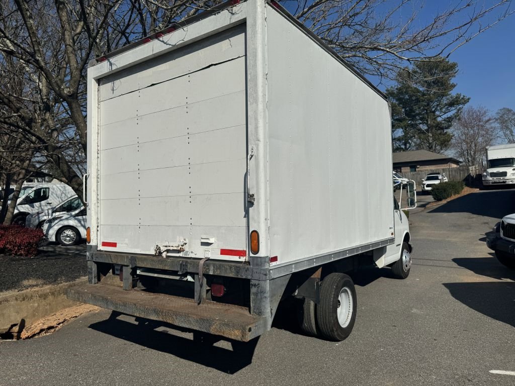 Used 2002 GMC Savana 3500 G3500 image 5