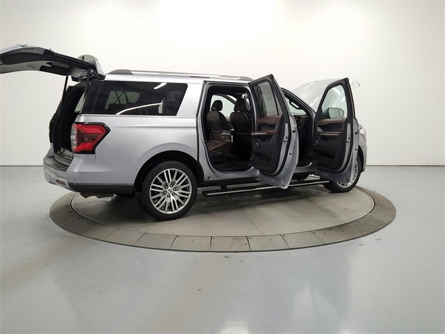 Used 2023 Ford Expedition Max Limited image 15