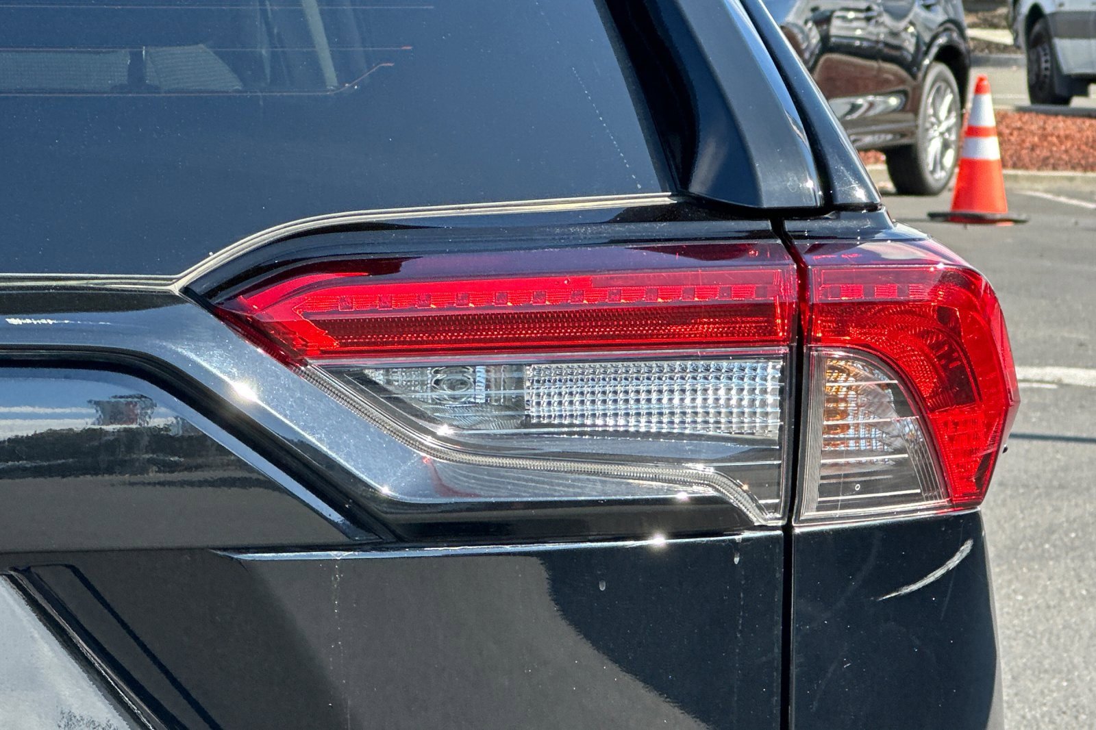 Used 2022 Toyota RAV4 LE image 47