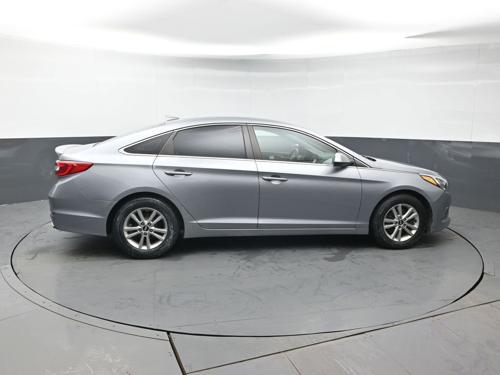 Used 2017 Hyundai Sonata SE FWD image 7