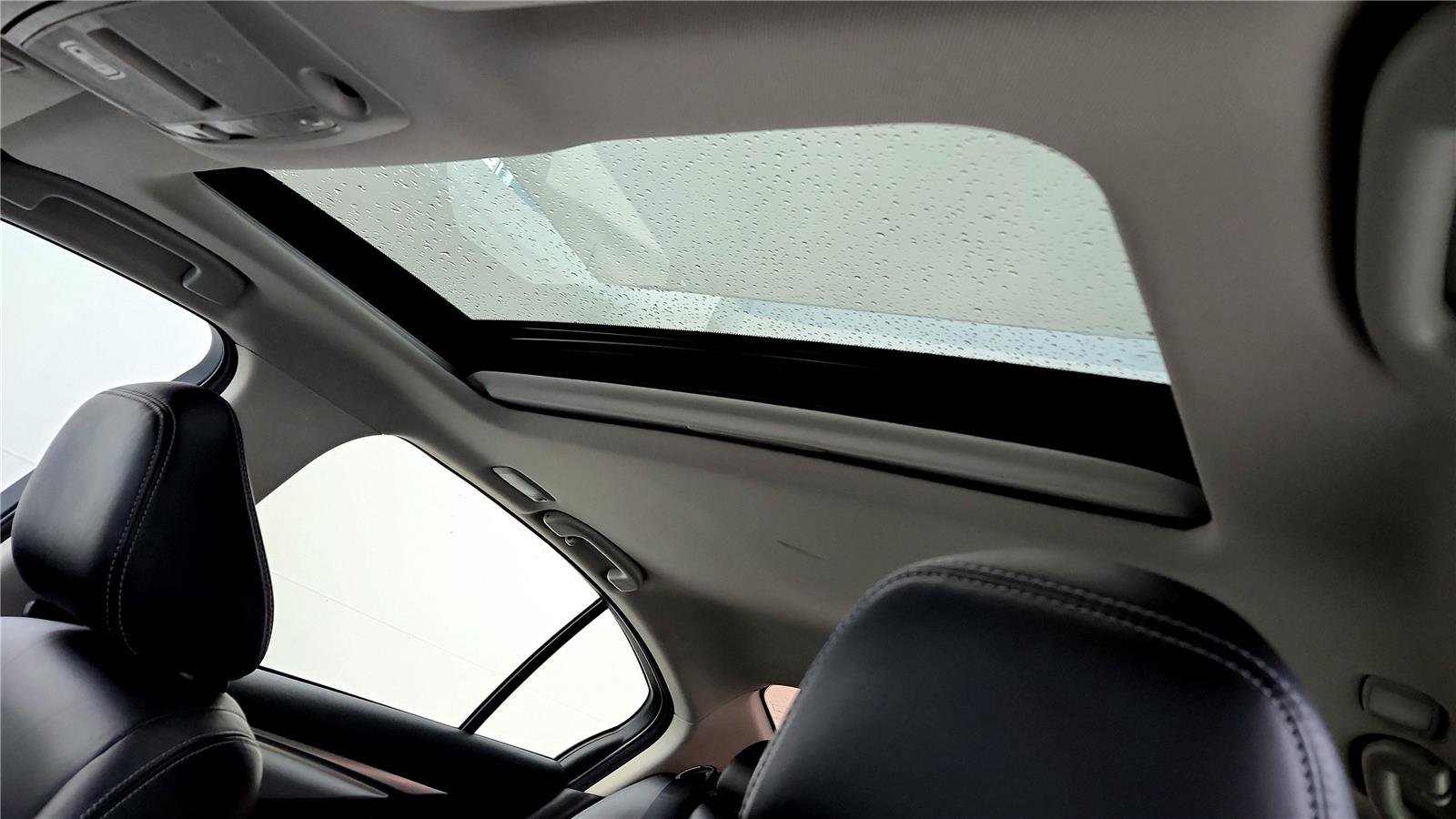 Used 2021 INFINITI Q50 Luxe w/ Seat & Sound Package image 27