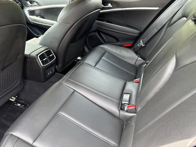 Used 2025 Genesis G70 2.5T AWD/4WD image 16