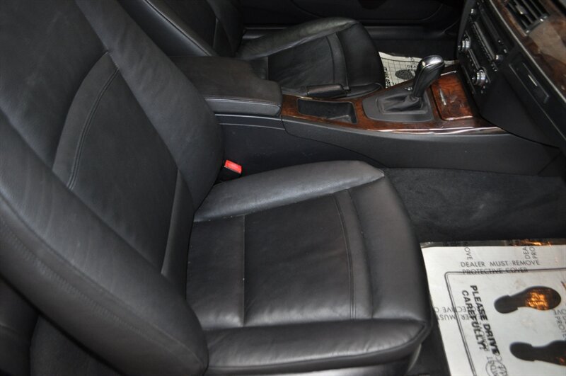 Used 2009 BMW 335i xDrive Coupe AWD/4WD image 16