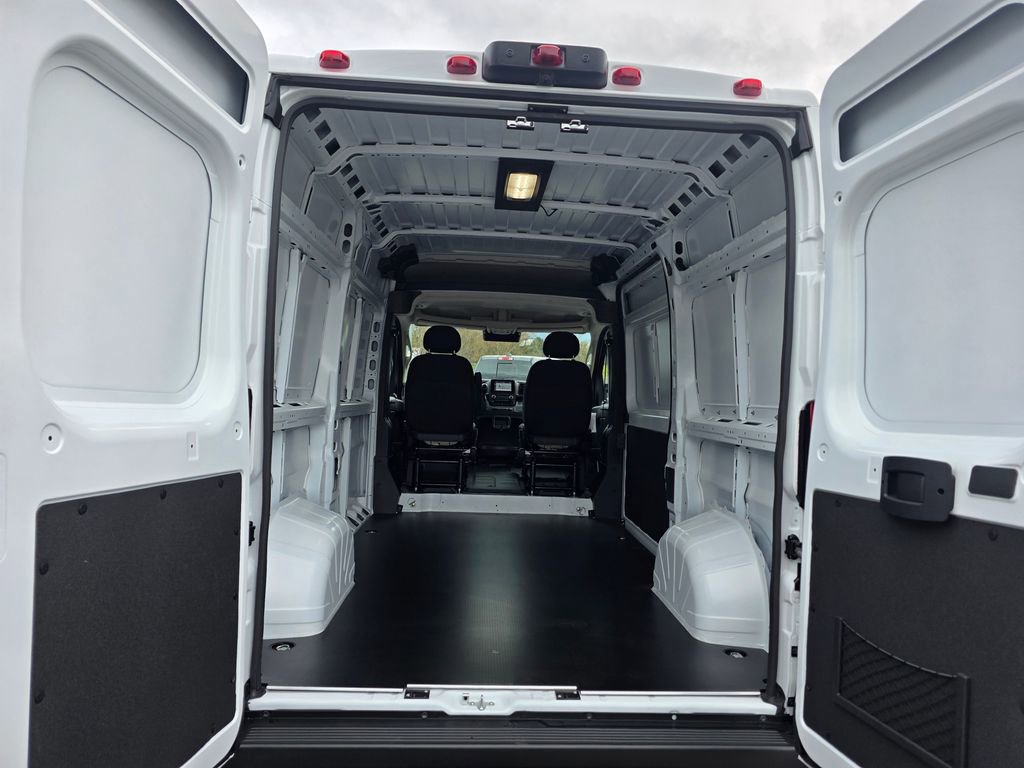 New 2026 RAM ProMaster 2500 w/ Convenience Group FWD image 21