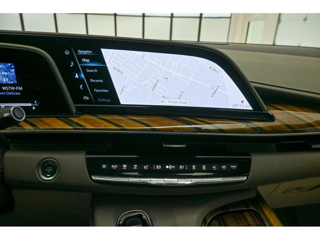 Used 2023 Cadillac Escalade Premium Luxury Platinum image 15