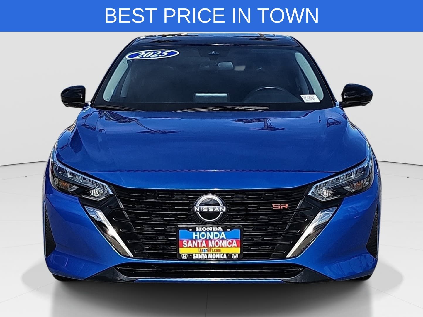 Used 2025 Nissan Sentra SR w/ SR Premium Package FWD image 2