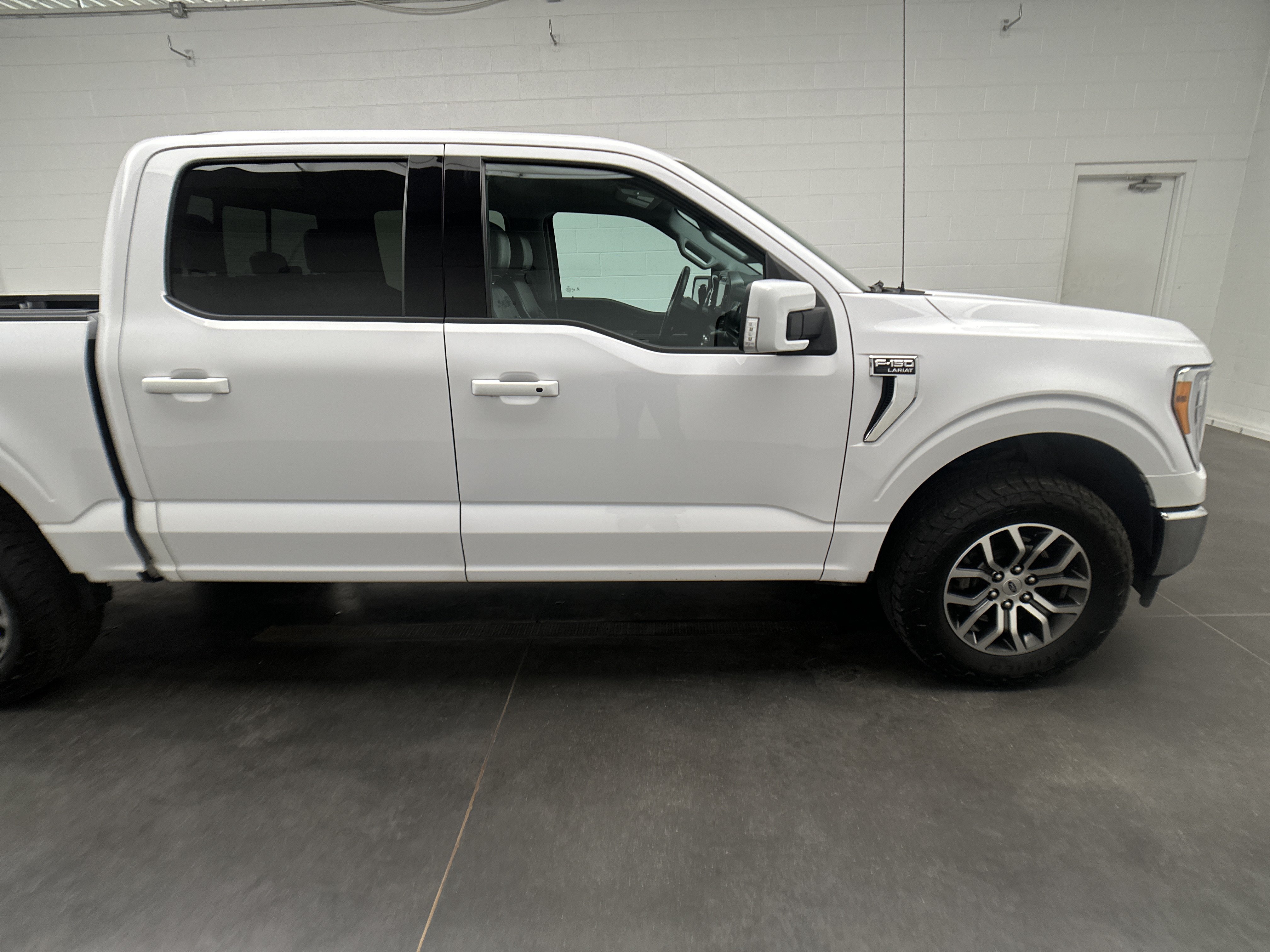 Used 2021 Ford F150 Lariat w/ Equipment Group 501A Mid AWD/4WD image 11