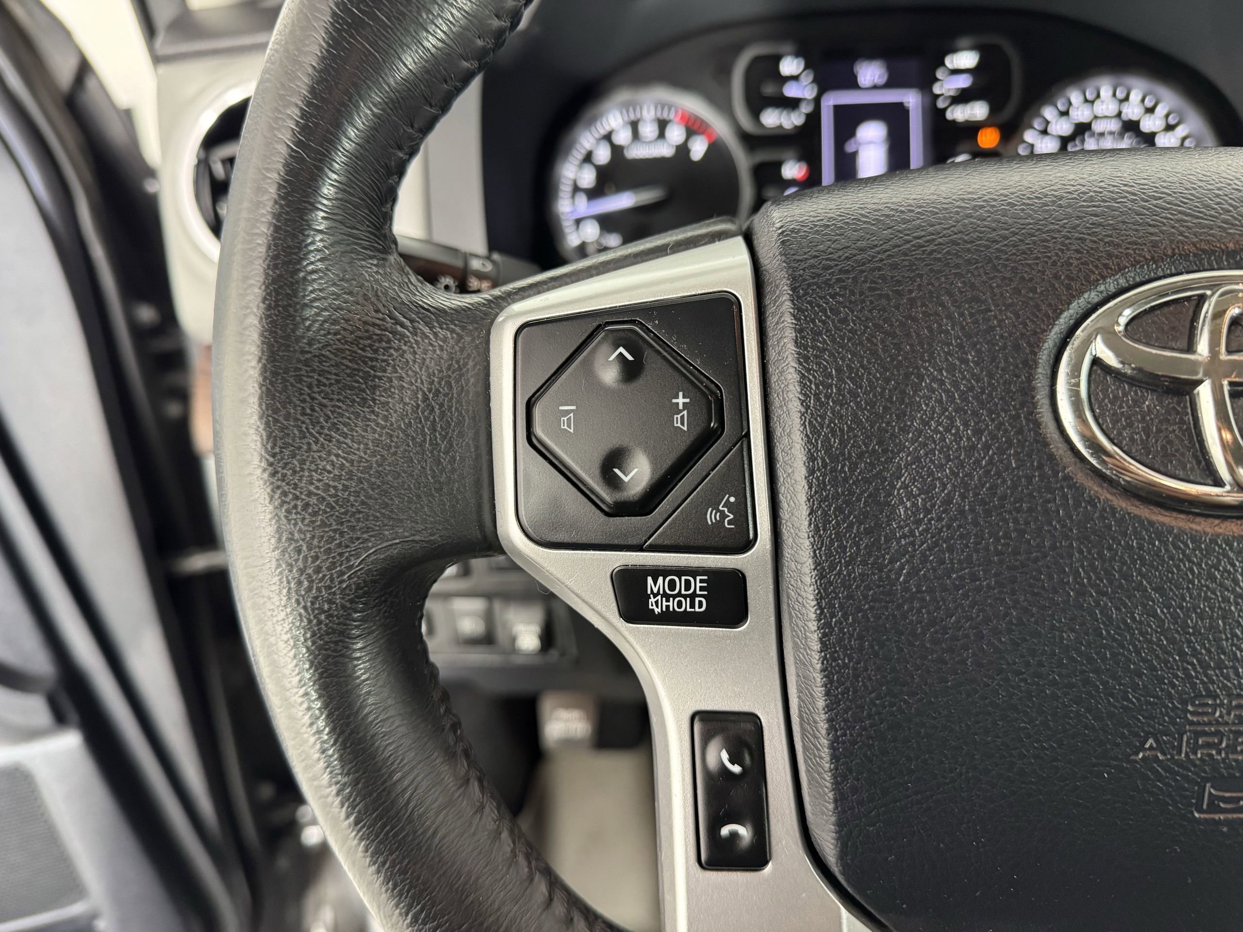 Used 2019 Toyota Tundra Limited image 22