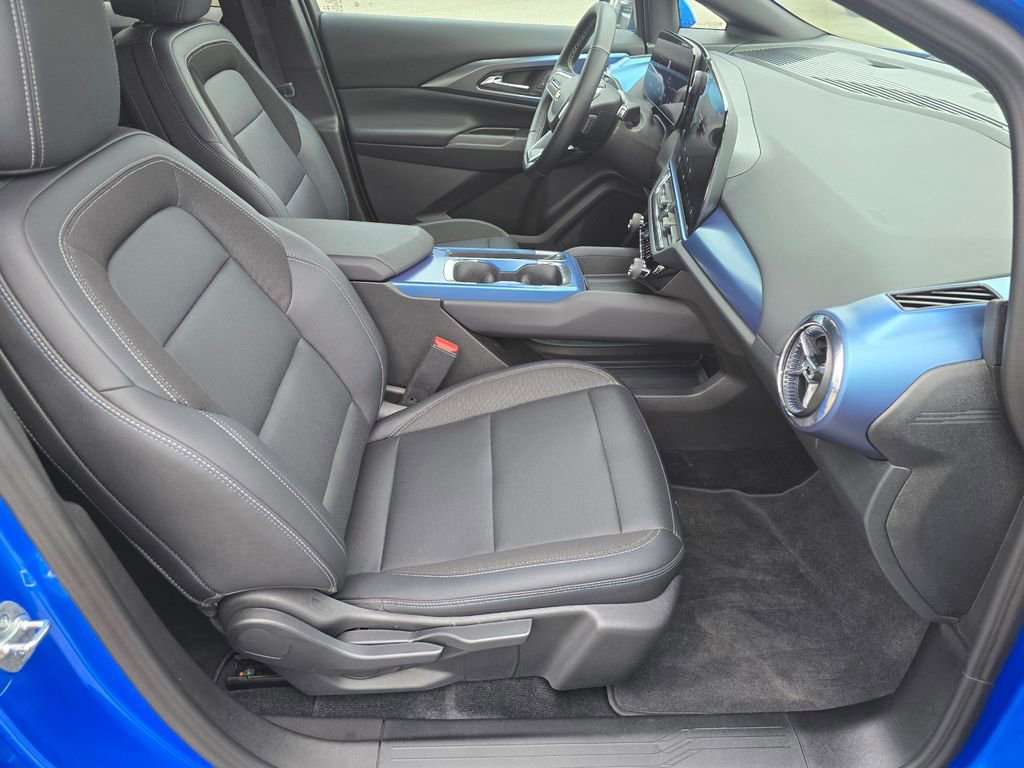 Used 2025 Chevrolet Equinox EV LT w/ Convenience Package FWD image 12
