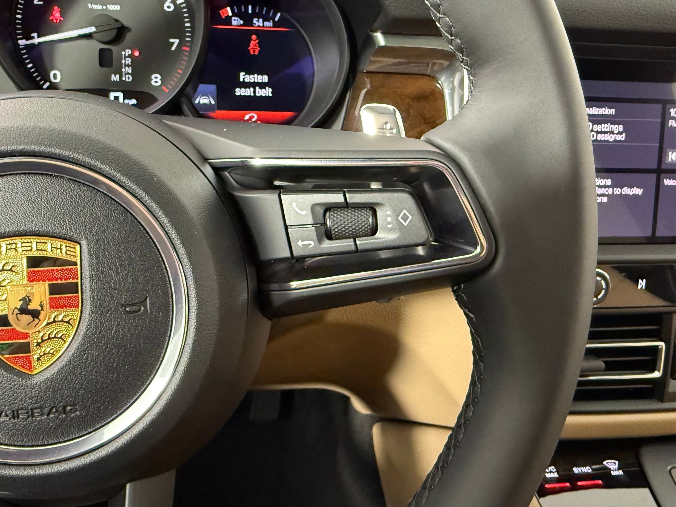 Certified 2026 Porsche Macan AWD/4WD image 20