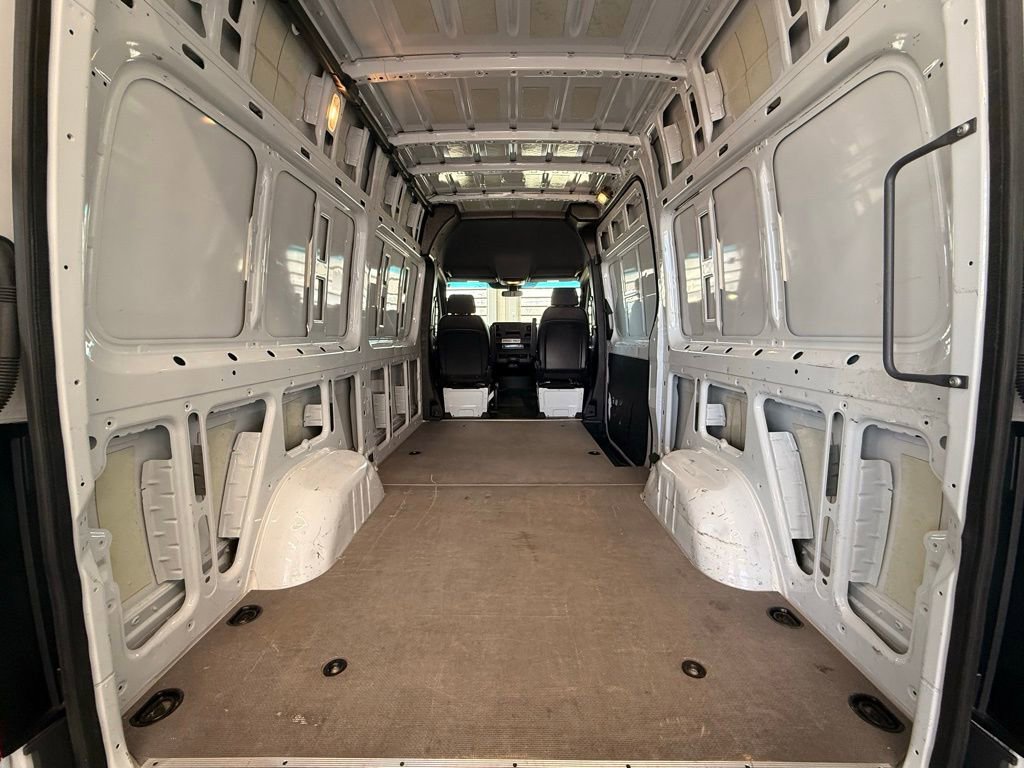 Used 2025 Mercedes-Benz Sprinter 2500 image 12
