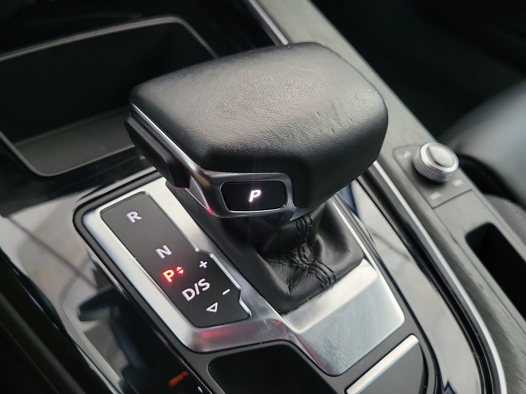 Certified 2023 Audi A4 2.0T Premium w/ Convenience Package AWD/4WD image 18