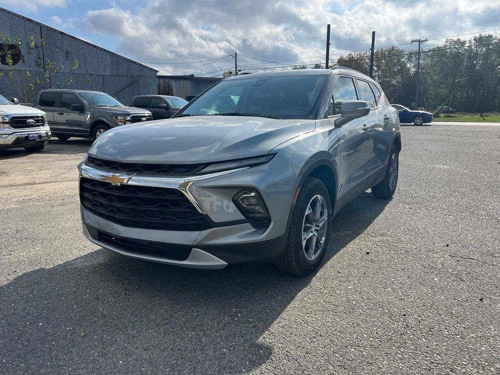 New 2026 Chevrolet Blazer LT image 3