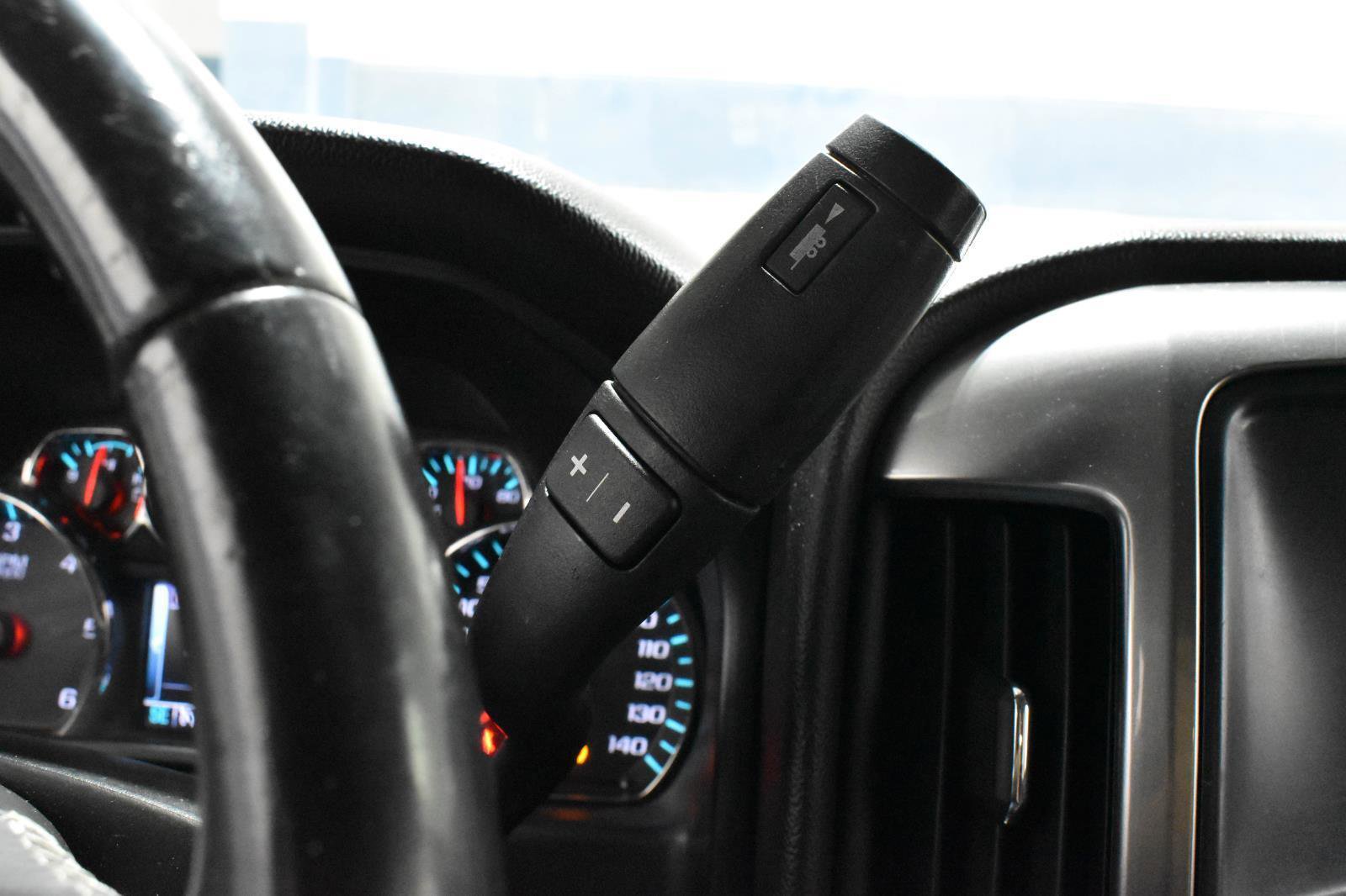 Used 2017 Chevrolet Silverado 1500 LT w/ All Star Edition image 13