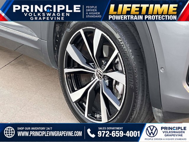Used 2024 Volkswagen Atlas Cross Sport SEL Premium R-Line AWD/4WD image 6