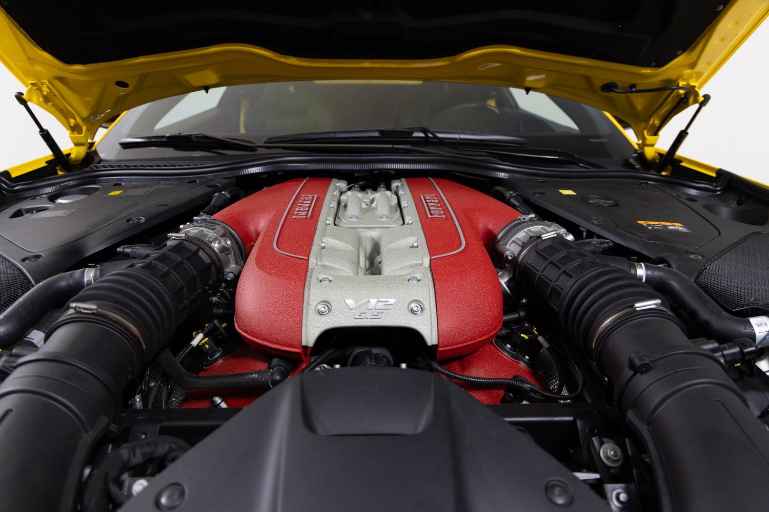 Certified 2021 Ferrari 812 GTS RWD image 39