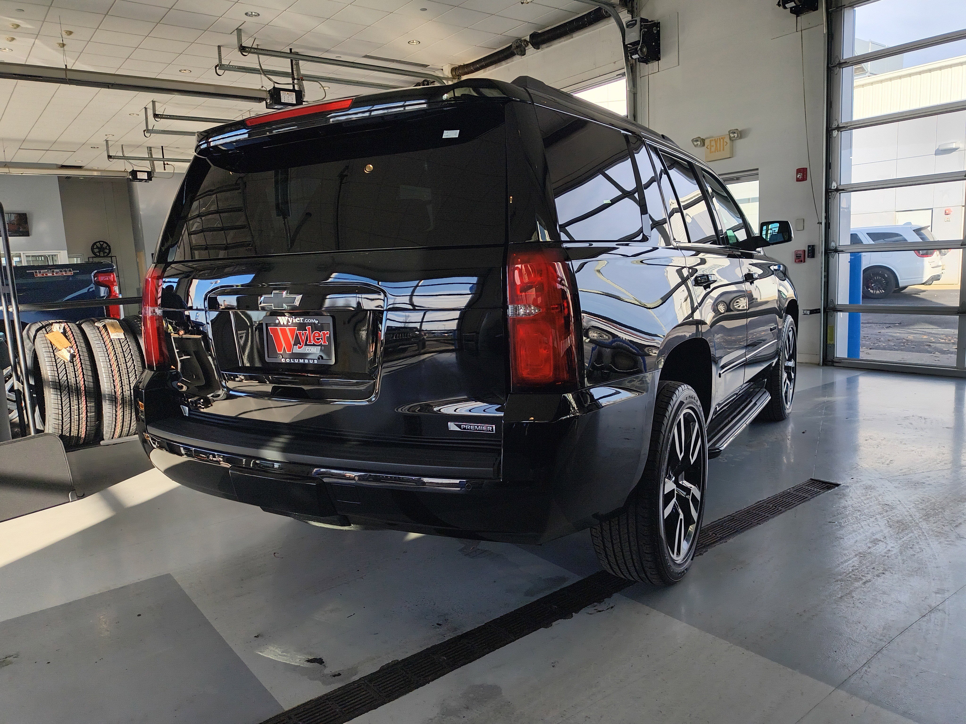 Used 2018 Chevrolet Tahoe Premier image 4