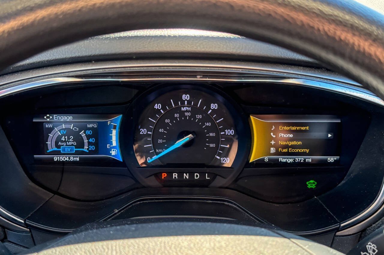 Used 2020 Ford Fusion SE FWD image 18
