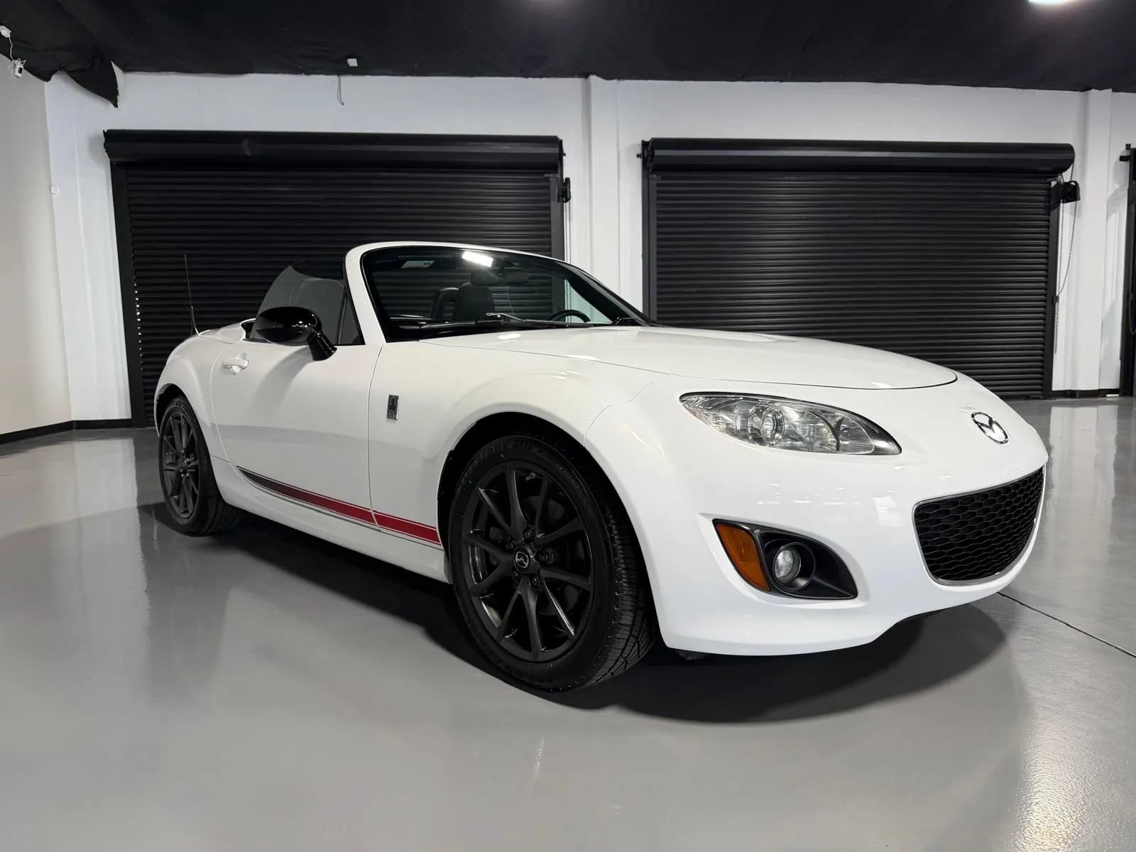 Used 2015 MAZDA MX-5 Miata Club RWD image 3