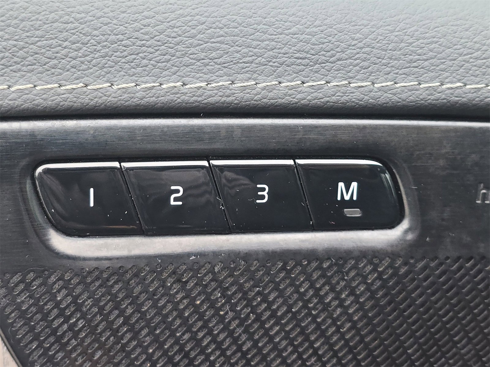 Used 2022 Volvo XC90 T6 Inscription image 18