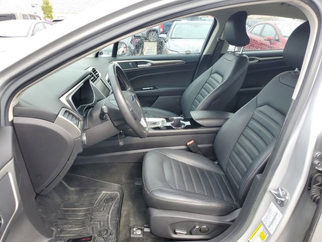 Used 2016 Ford Fusion SE w/ Equipment Group 202A image 12