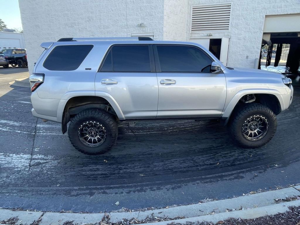 Used 2019 Toyota 4Runner SR5 image 11