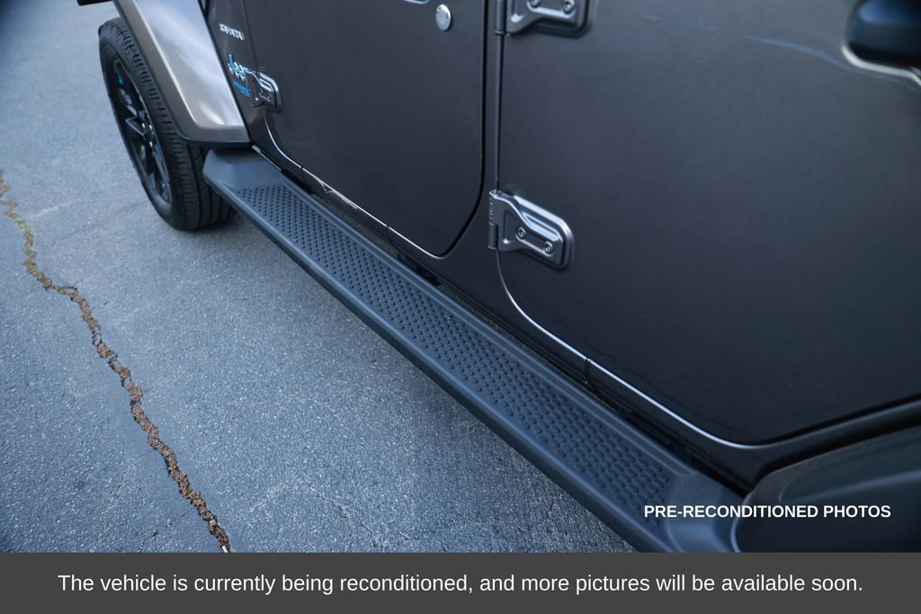 Used 2022 Jeep Wrangler Unlimited Sahara image 15