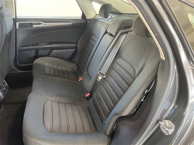 Used 2019 Ford Fusion SE image 35