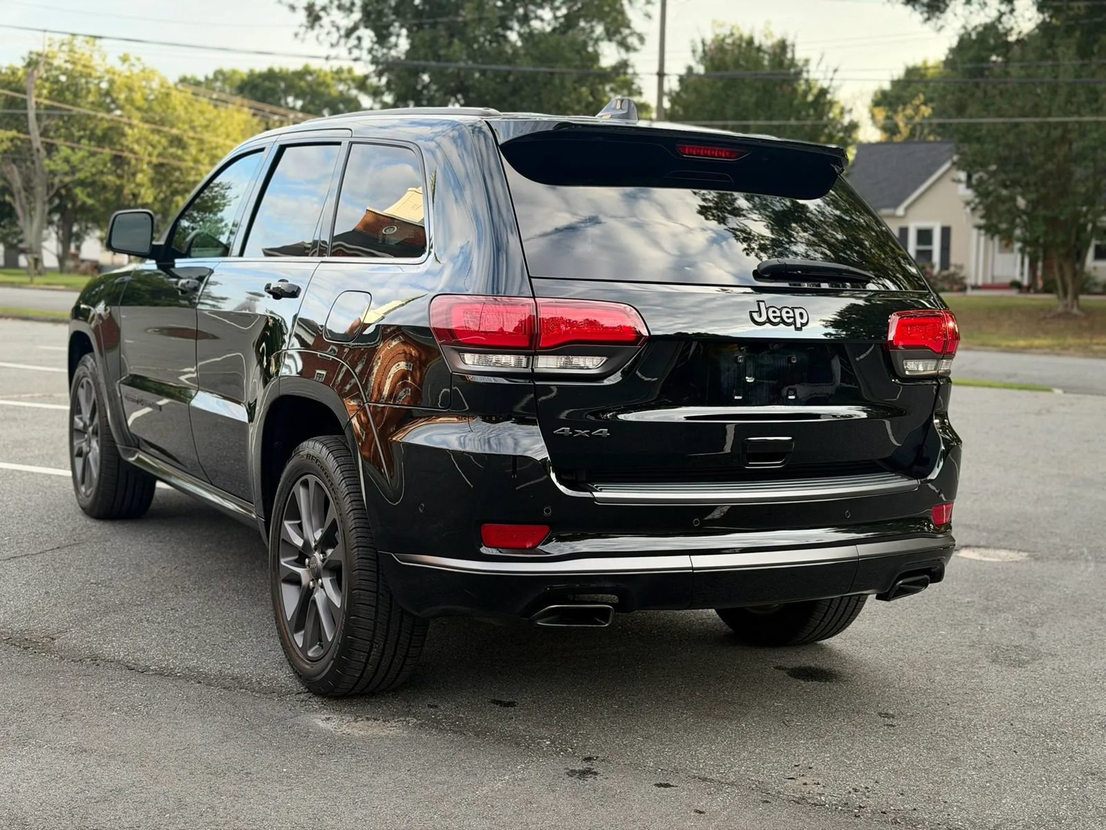 Used 2018 Jeep Grand Cherokee High Altitude AWD/4WD image 4