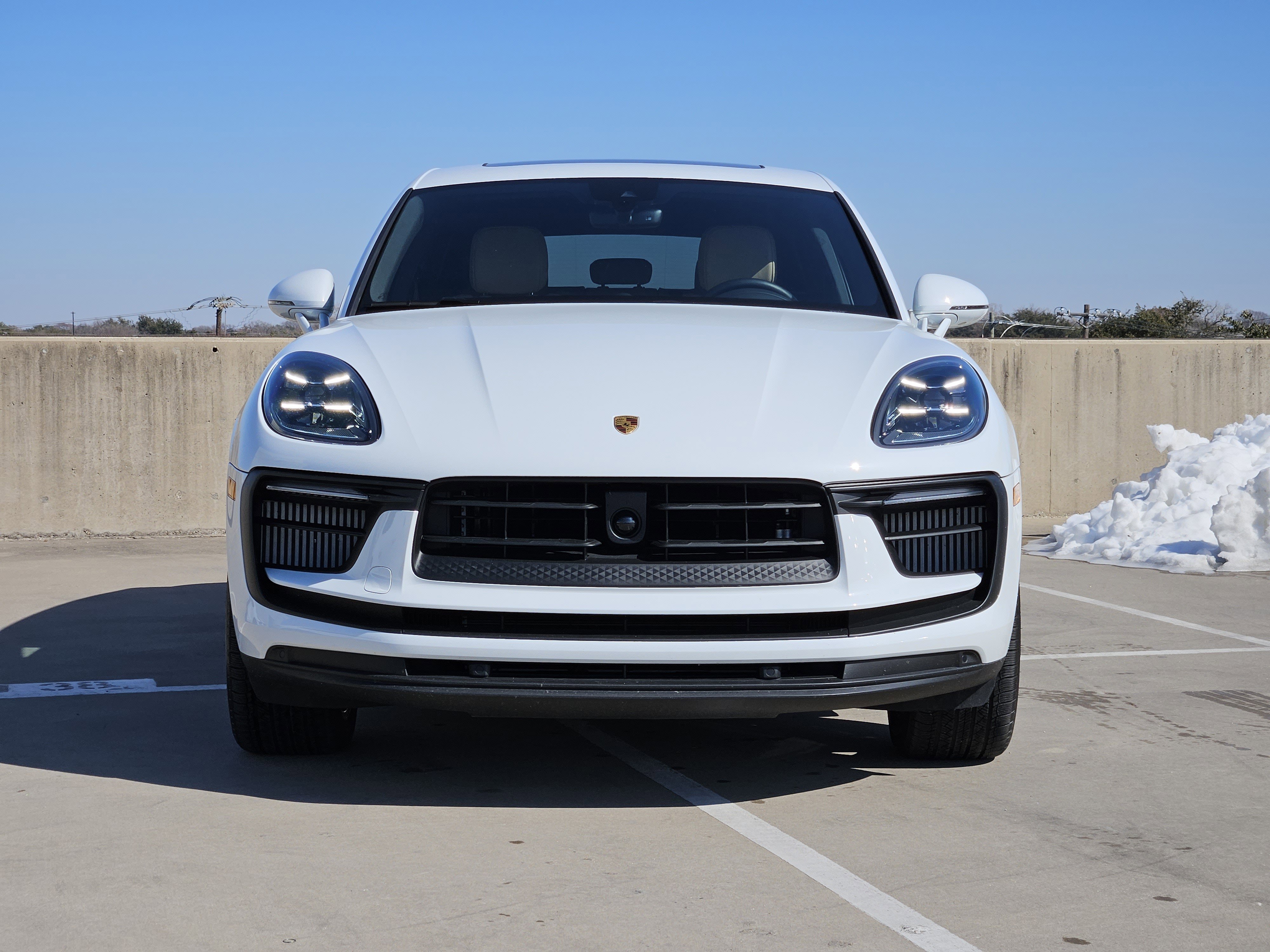 Certified 2025 Porsche Macan S image 11