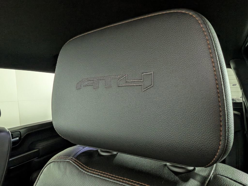 Used 2020 GMC Sierra 2500 AT4 w/ Technology Package image 19