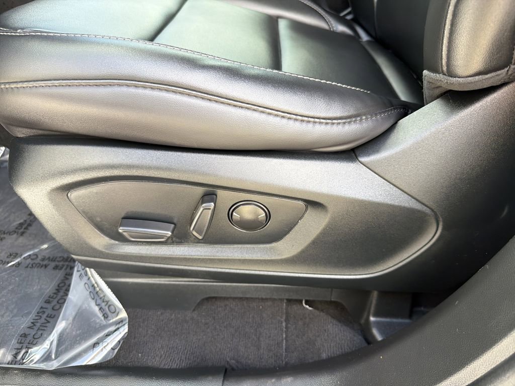 Certified 2022 Ford Explorer XLT w/ Equipment Group 202A image 21