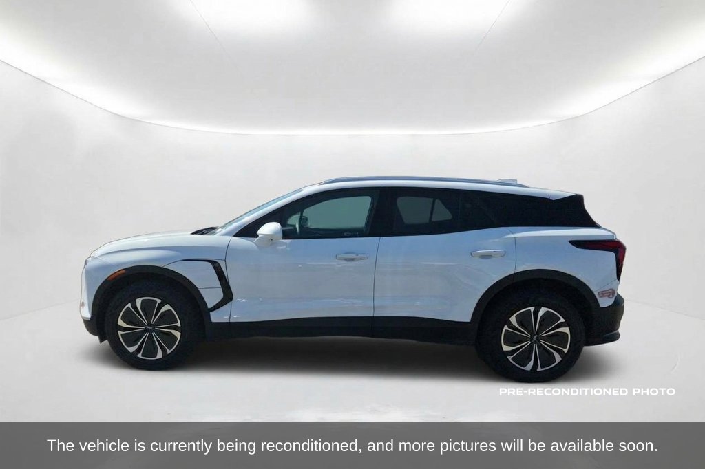 Used 2024 Chevrolet Blazer EV LT AWD/4WD image 9