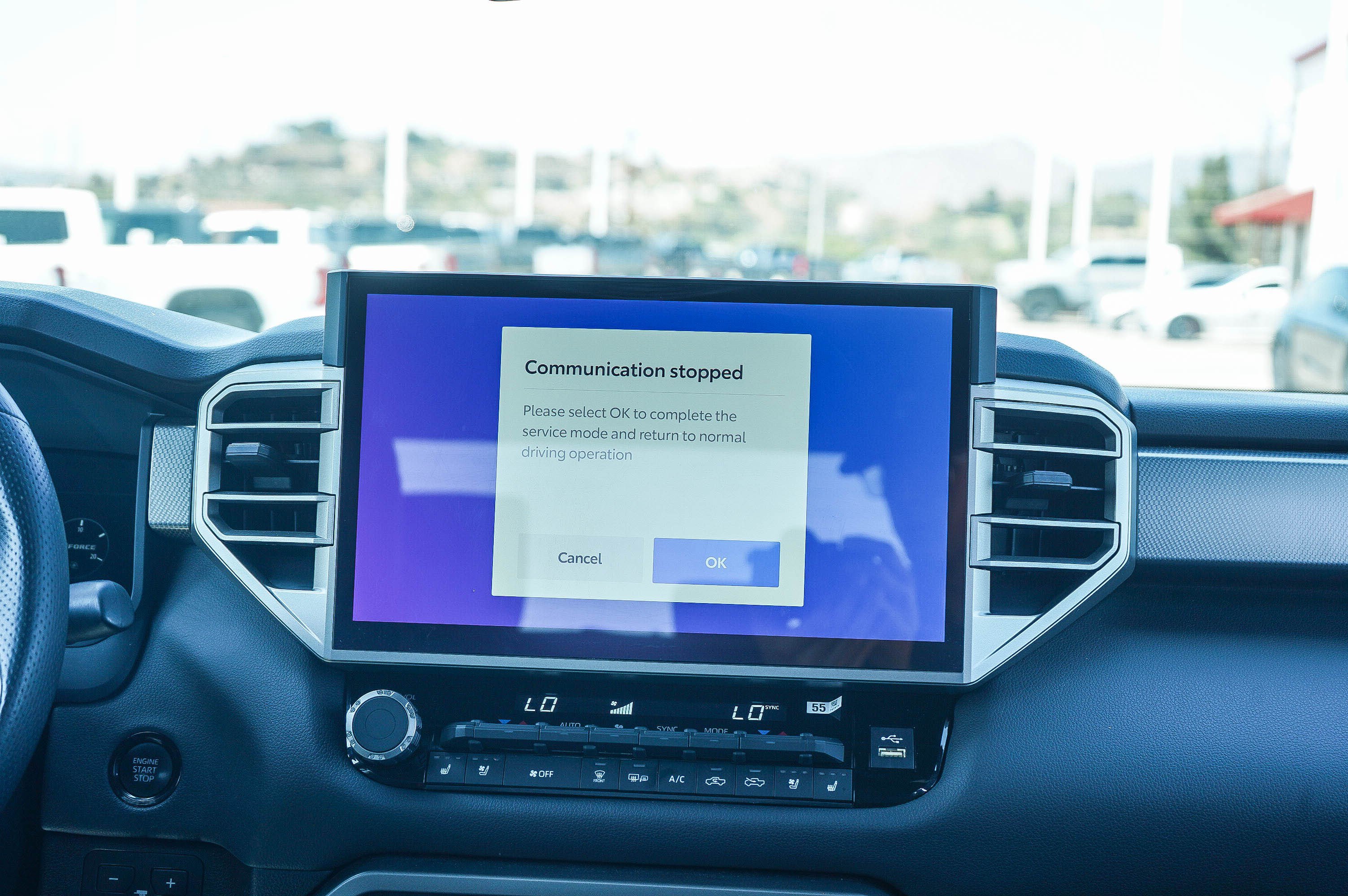 Certified 2025 Toyota Tundra Limited AWD/4WD image 15