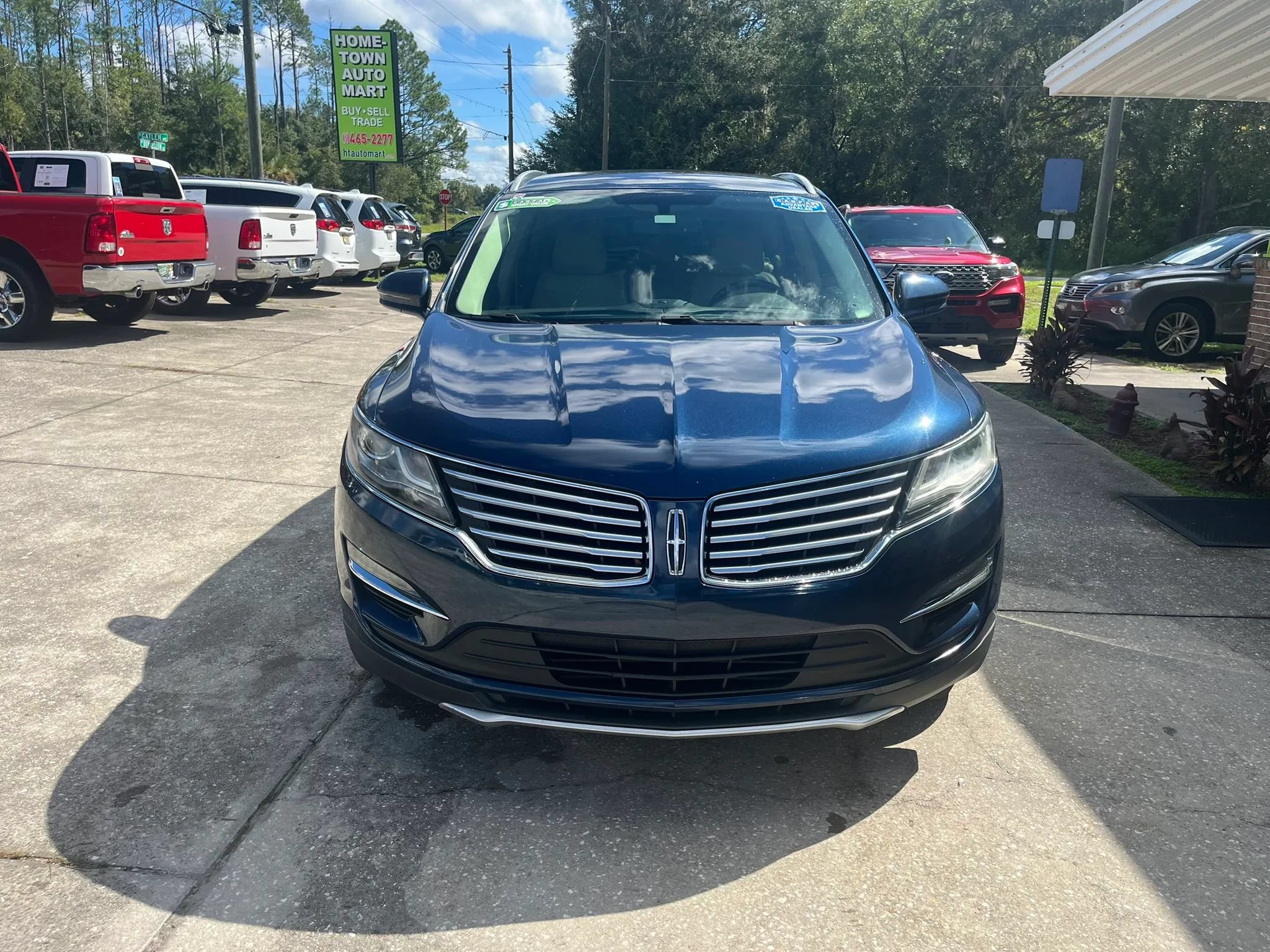 Used 2015 Lincoln MKC FWD w/ Equipment Group 101A Select image 2